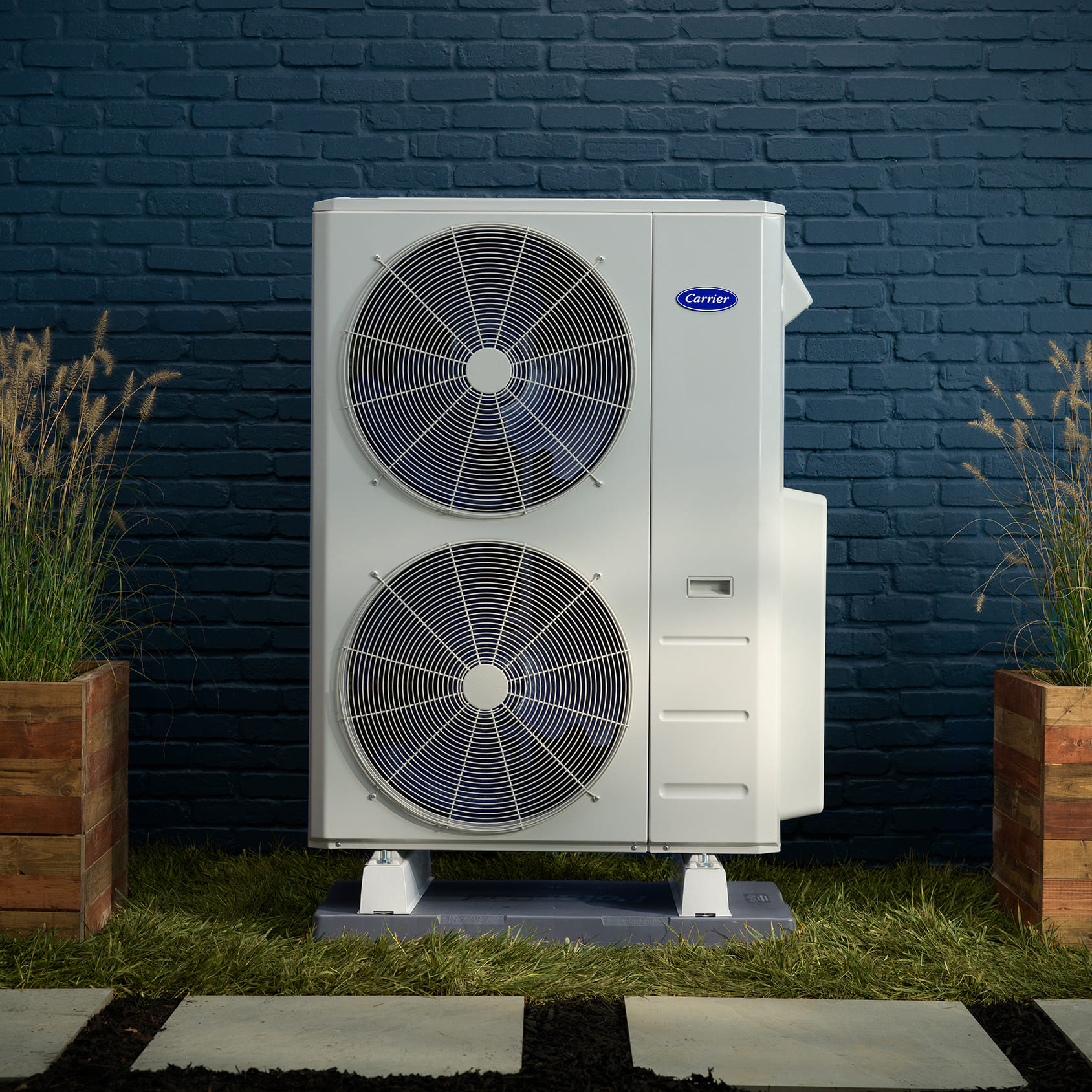 Performance 25 multi zone mini split heat pump with basepan heater 37MGRA