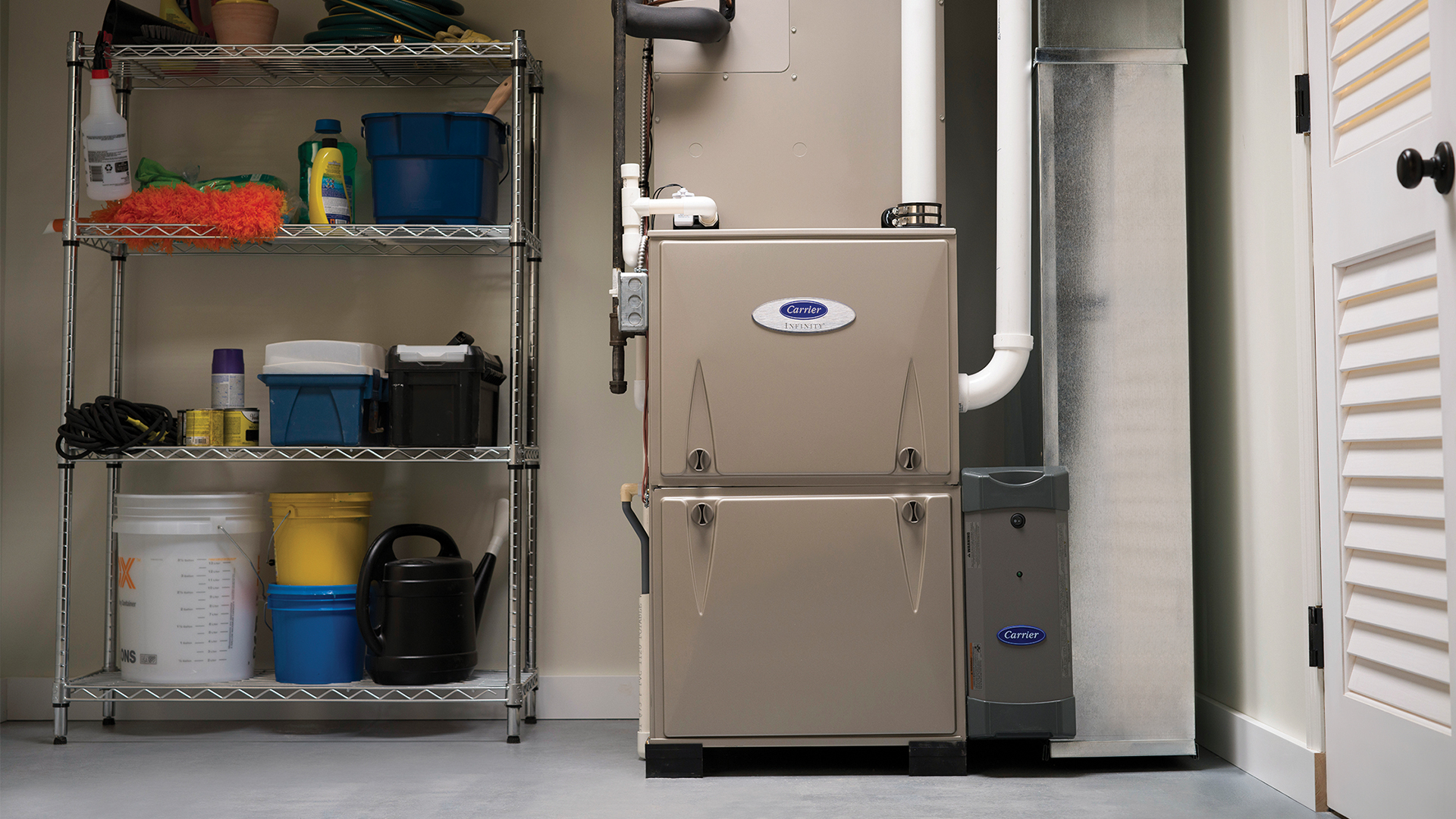 Infinity system installed in a closet