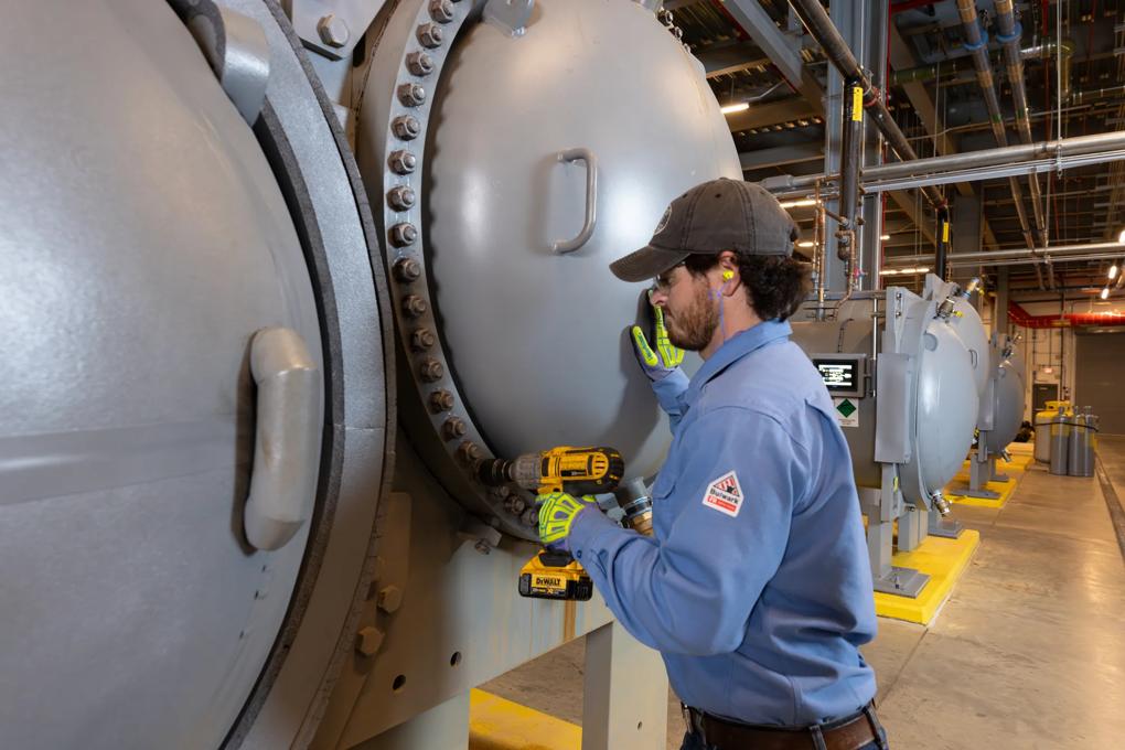 Industrial engineer wearing a white helmet